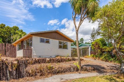 Photo of property in 17 Carlton Terrace, Westown, New Plymouth, 4310