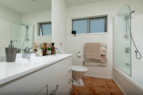 Photo of property in 5/103 Swanson Road, Henderson, Auckland, 0610