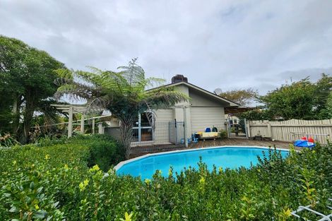 Photo of property in 115 Ross Street, Pirongia, 3802