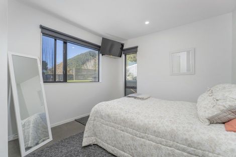 Photo of property in 12 Lynette Place, Pauanui, 3579