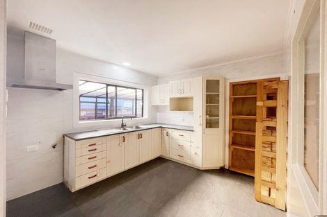 Photo of property in 43 Mclean Avenue, Papatoetoe, Auckland, 2025