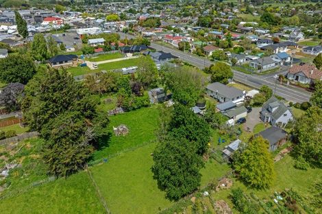 Photo of property in 176 Bridge Street, Bulls, 4818