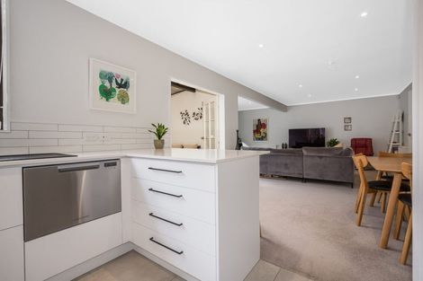 Photo of property in 6/354 Muritai Road, Eastbourne, Lower Hutt, 5013