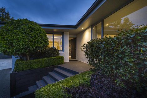 Photo of property in 34 Churchill Avenue, Hokowhitu, Palmerston North, 4410