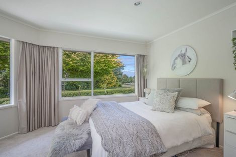 Photo of property in 142 Gillespie Place, Acacia Bay, Taupo, 3385