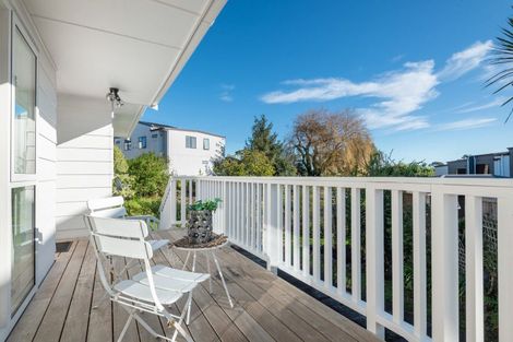 Photo of property in 8 Silver Birch Rise, Henderson, Auckland, 0612