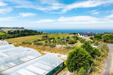 Photo of property in 25 Tunnel Beach Road, Blackhead, Dunedin, 9076