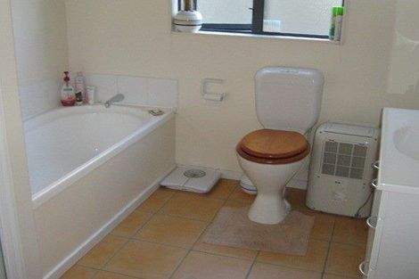 Photo of property in 72c Hazlewood Avenue, Karori, Wellington, 6012