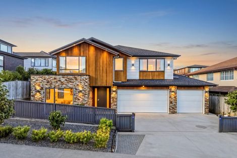 Photo of property in 5 Luff Place, Long Bay, Auckland, 0630