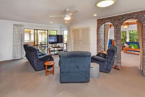 Photo of property in 40 Barnhill Crescent, Pahurehure, Papakura, 2113