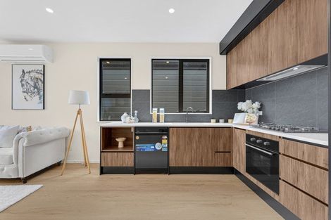 Photo of property in 1 Taukahiwi Road, Pukekohe, 2120