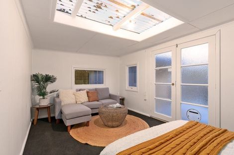 Photo of property in 211 Centaurus Road, Saint Martins, Christchurch, 8022