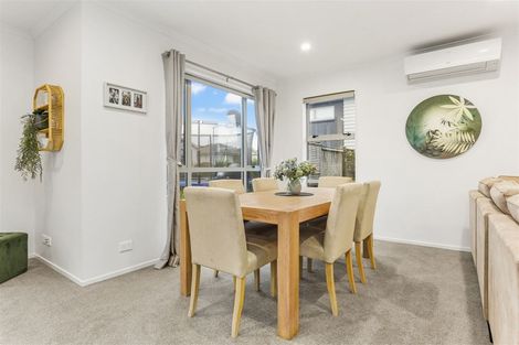 Photo of property in 39 Forbes Mccammon Drive, Swanson, Auckland, 0614