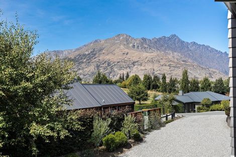 Photo of property in 41 Ferry Hill Drive, Lower Shotover, Queenstown, 9371