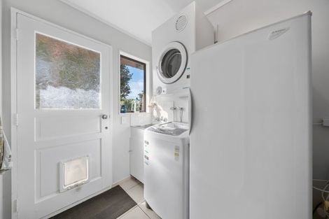 Photo of property in 6 Wantwood Grove, Churton Park, Wellington, 6037