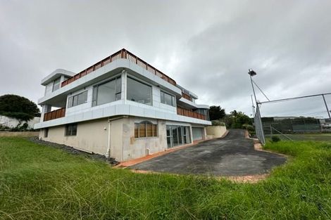 Photo of property in 99 East Coast Road, Castor Bay, Auckland, 0620