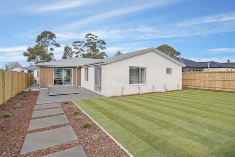 Photo of property in 9 Sando Way, One Tree Point, 0118