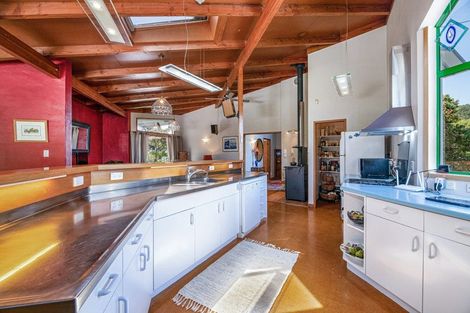 Photo of property in 149 Cornwallis Road, Cornwallis, Auckland, 0604