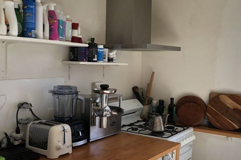 Photo of property in 136 Brougham Street, Mount Victoria, Wellington, 6011