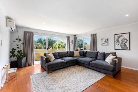 Photo of property in 82 Holborn Drive, Stokes Valley, Lower Hutt, 5019