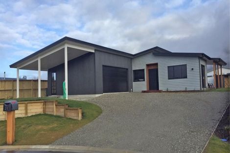 Photo of property in 21 Pennycook Place, Lake Hawea, Wanaka, 9382