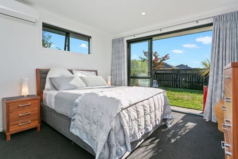 Photo of property in 27 Plescher Crescent, Leamington, Cambridge, 3432