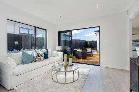 Photo of property in 96 Huanui Drive, Wainui, 0992