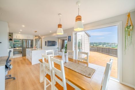 Photo of property in 86 Mercury Way, Whitby, Porirua, 5024