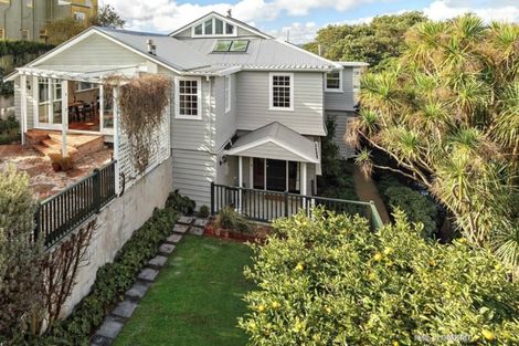 Photo of property in 121 Upland Road, Kelburn, Wellington, 6012