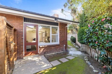 Photo of property in 2/27 Tuirau Place, Ilam, Christchurch, 8041