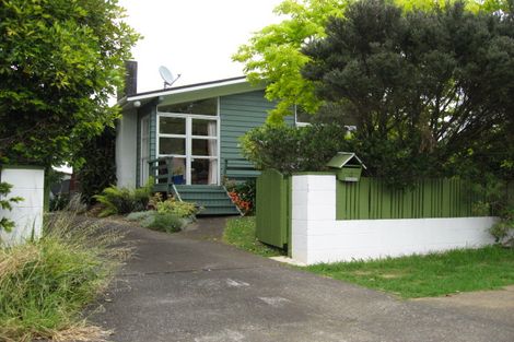 Photo of property in 4 Feltwell Place, Mangere Bridge, Auckland, 2022