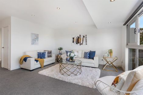 Photo of property in 5k The Esplanade, Eastern Beach, Auckland, 2012