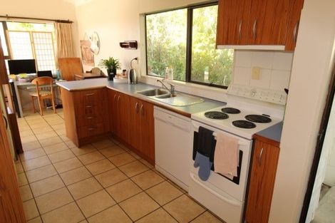 Photo of property in 35 Gledstane Road, Stanmore Bay, Whangaparaoa, 0932