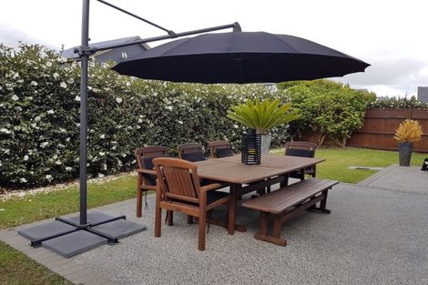 Photo of property in 14 Trecarne Street, Karaka, Papakura, 2113