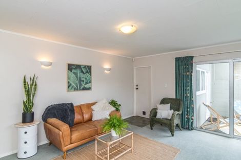 Photo of property in 12 Leybourne Avenue, Waikanae, 5036