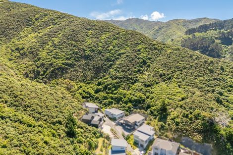 Photo of property in 26 Rarangi Way, Owhiro Bay, Wellington, 6023