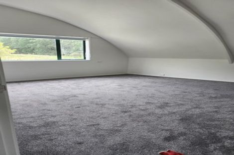 Photo of property in 68 Boord Crescent, Kumeu, 0891