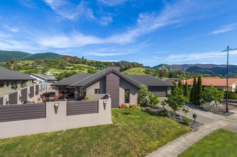 Photo of property in 42 Covent Drive, Stoke, Nelson, 7011