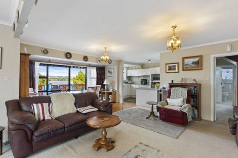 Photo of property in 17 Tui Vale Road, Shelly Park, Auckland, 2014