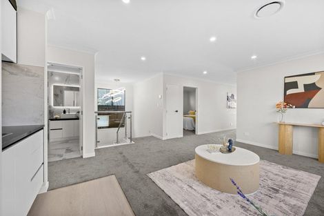 Photo of property in 17 Bremner Ridge Street, Flat Bush, Auckland, 2019