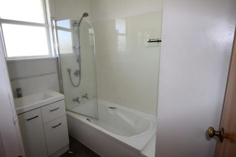 Photo of property in 3 Bristol Crescent, Roslyn, Palmerston North, 4414