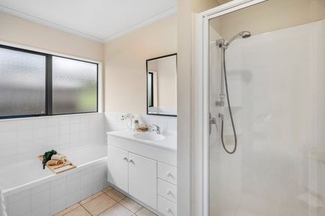 Photo of property in 4 Sunset Parade, Parua Bay, Whangarei, 0174