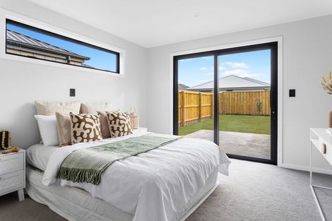 Photo of property in 27 Herridge Street, Woodend, 7691