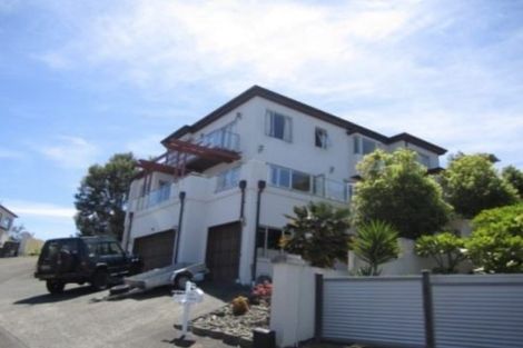 Photo of property in 9 Graceview Way, West Harbour, Auckland, 0618
