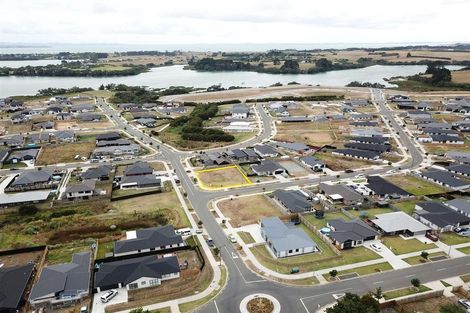 Photo of property in 6 Dame Nganeko Drive, Glenbrook, 2681