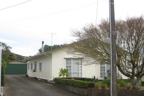 Photo of property in 14 Peace Avenue, Moturoa, New Plymouth, 4310