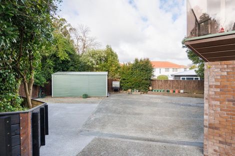 Photo of property in 8 Fraser Court, Roslyn, Palmerston North, 4414