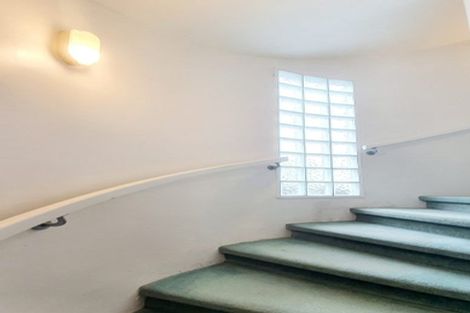 Photo of property in 1/38 Gulf View Road, Murrays Bay, Auckland, 0630