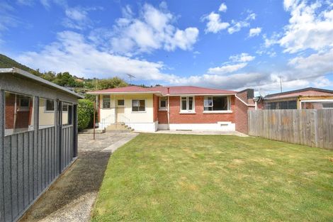 Photo of property in 18 Bonnington Street, Normanby, Dunedin, 9010