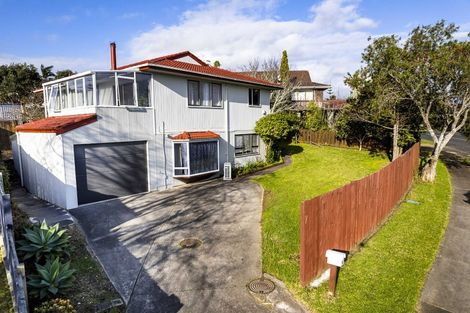 Photo of property in 7 Lewisham Street, Highland Park, Auckland, 2010